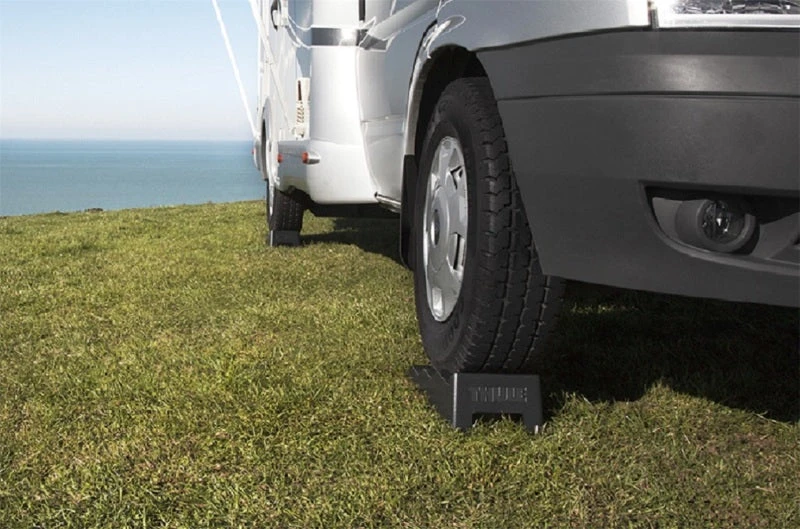 Thule Park Levelers Black 5 Thule Park Levelers Black - Image 3