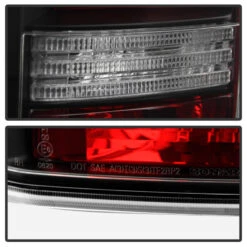 Spyder Land Rover Discovery 3 LR3 05-09 Light Bar LED Tail Lights Black ALT-YD-LRD05-LED-BK -Esptruck Shop 13f6fd210178321e459c0d2aea045994