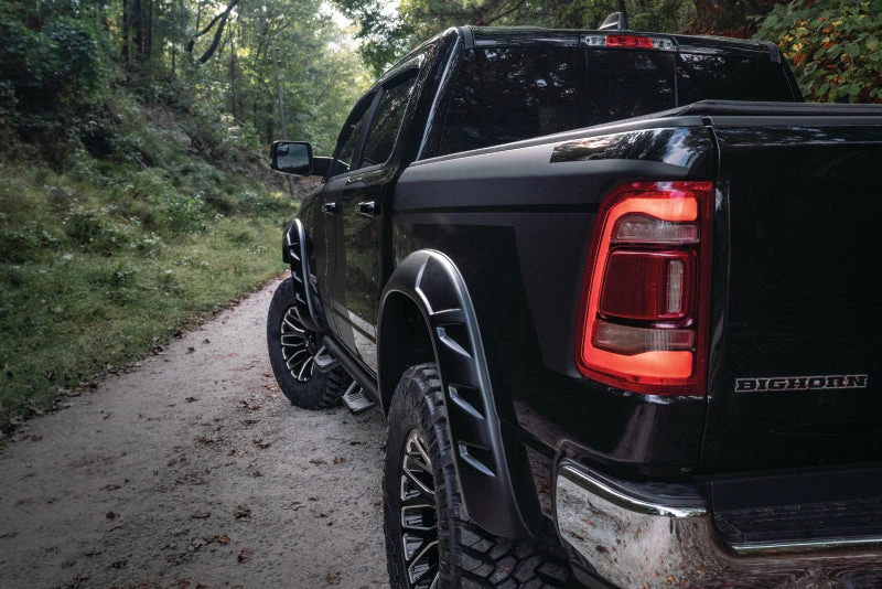 Bushwacker 17-19 Ford F-250 Super Duty W/ 81.8in Bed DRT Style Flares 4pc - Black 6 Bushwacker 17-19 Ford F-250 Super Duty W/ 81.8in Bed DRT Style Flares 4pc - Black - Image 4