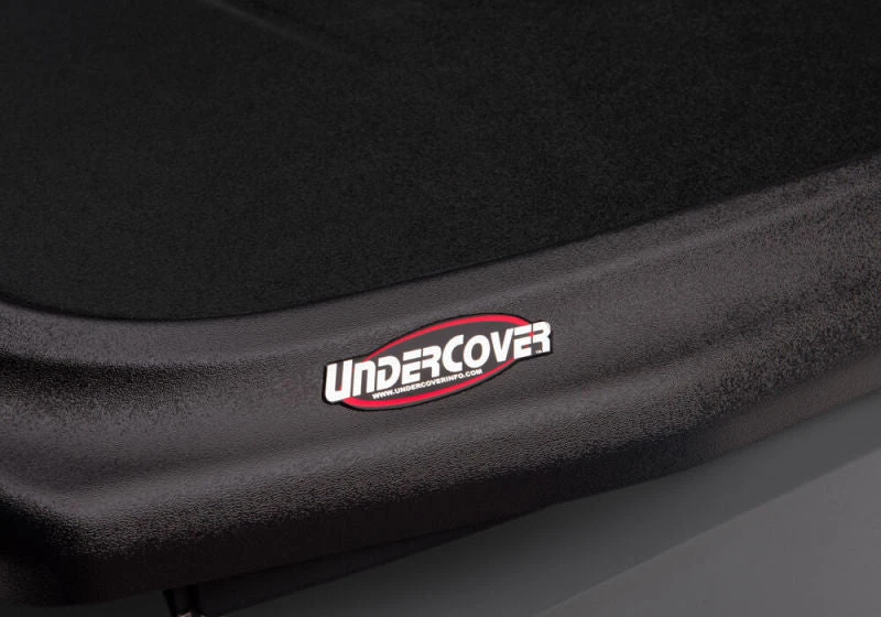 UnderCover Toyota Tundra 6.5ft SE Bed Cover - Black Textured 14 UnderCover Toyota Tundra 6.5ft SE Bed Cover - Black Textured - Image 12