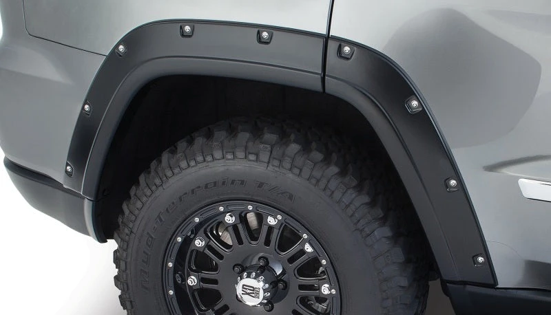 Bushwacker 11-18 Jeep Grand Cherokee Pocket Style Flares 4pc Does Not Fit SRT8 - Black 6 Bushwacker 11-18 Jeep Grand Cherokee Pocket Style Flares 4pc Does Not Fit SRT8 - Black - Image 4