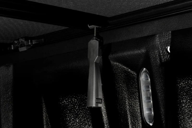 Extang 14-21 Toyota Tundra LB (8ft) (w/o Rail System) Trifecta Toolbox 2.0 8 Extang 14-21 Toyota Tundra LB (8ft) (w/o Rail System) Trifecta Toolbox 2.0 - Image 6