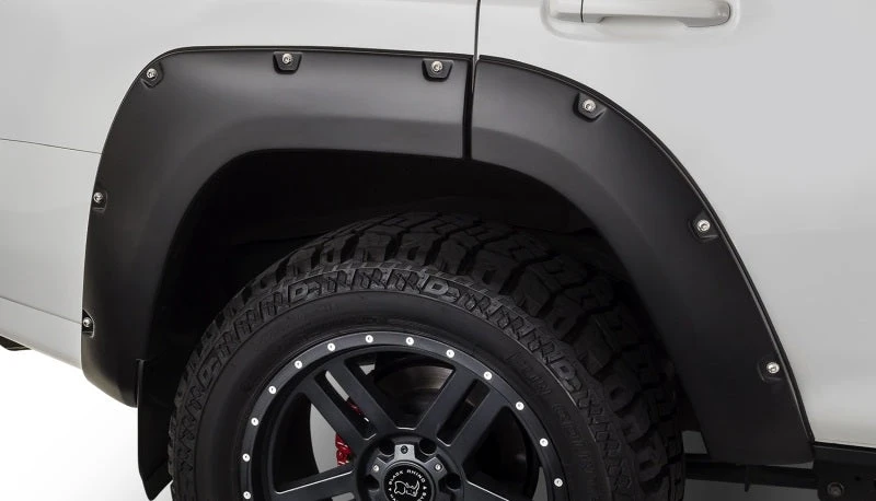 Bushwacker 14-18 Toyota 4Runner Pocket Style Flares 2pc Excludes Limited - Black 4 Bushwacker 14-18 Toyota 4Runner Pocket Style Flares 2pc Excludes Limited - Black - Image 2