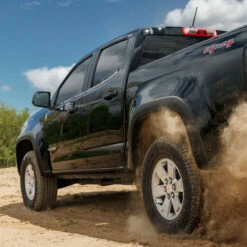 Husky Liners 15-20 Chevrolet Colorado (Excl. ZR2) Fender Flares 4pc - Black 13 Husky Liners 15-20 Chevrolet Colorado (Excl. ZR2) Fender Flares 4pc - Black -Esptruck Shop 65e59d5aa14336858fd0fb10e8a13074L