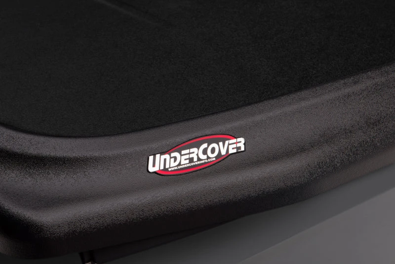 UnderCover Toyota Tundra 6.5ft SE Bed Cover - Black Textured 19 UnderCover Toyota Tundra 6.5ft SE Bed Cover - Black Textured - Image 17