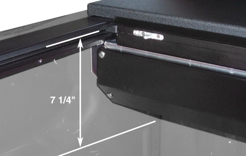 Roll-N-Lock Ford Ranger 72.7in M-Series Retractable Tonneau Cover 7 Roll-N-Lock Ford Ranger 72.7in M-Series Retractable Tonneau Cover - Image 5