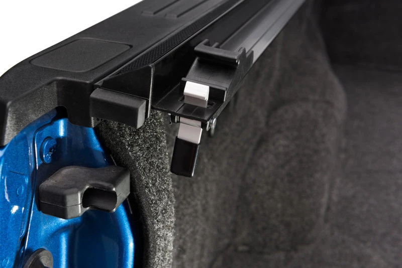 Truxedo 12-20 Isuzu D-Max 6ft Lo Pro International Bed Cover 6 Truxedo 12-20 Isuzu D-Max 6ft Lo Pro International Bed Cover - Image 4