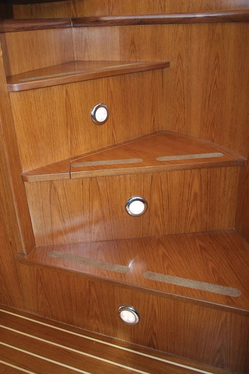 Hella 0500 Series Slim Line White 12V DC Round Soft LED Courtesy Light W/ White Plastic Rim 9 Hella 0500 Series Slim Line White 12V DC Round Soft LED Courtesy Light W/ White Plastic Rim - Image 7