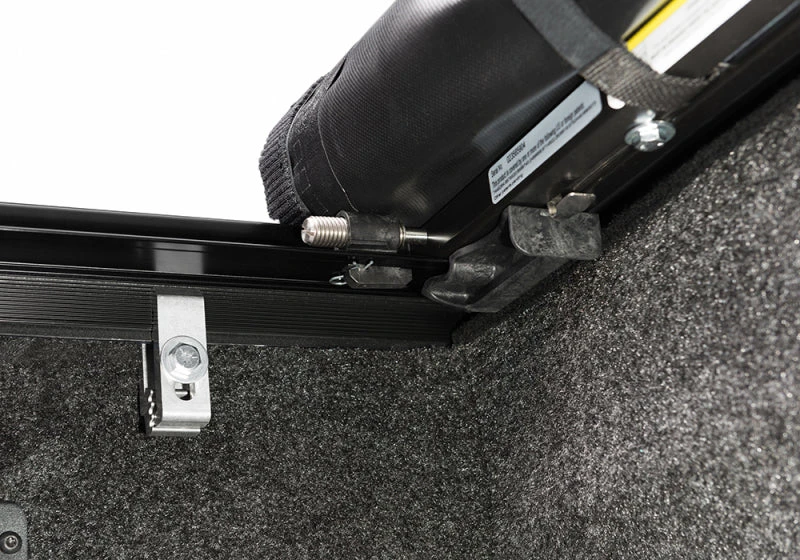 Truxedo 12-20 Isuzu D-Max 6ft Lo Pro International Bed Cover 7 Truxedo 12-20 Isuzu D-Max 6ft Lo Pro International Bed Cover - Image 5