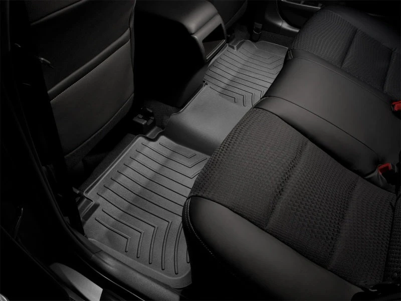 WeatherTech 11+ Ford F250/F350/F450/F550 Super Cab Rear FloorLiner - Black 6 WeatherTech 11+ Ford F250/F350/F450/F550 Super Cab Rear FloorLiner - Black - Image 4