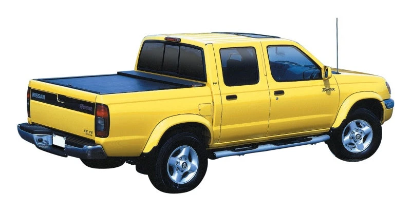 Roll-N-Lock Nissan Frontier Crew Cab (58.6in. Bed) M-Series Retractable Tonneau Cover 3 Roll-N-Lock Nissan Frontier Crew Cab (58.6in. Bed) M-Series Retractable Tonneau Cover