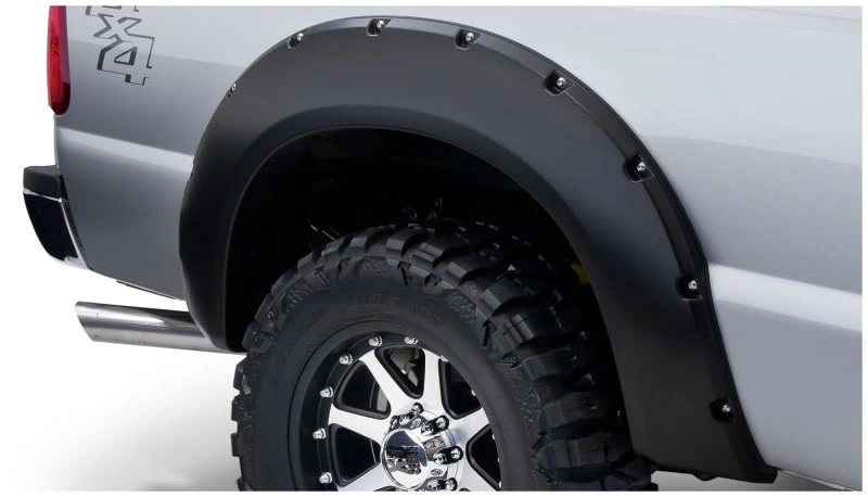 Bushwacker 99-07 Ford F-250 Super Duty Styleside Pocket Style Flares 4pc 81.0/96.0in Bed - Black 12 Bushwacker 99-07 Ford F-250 Super Duty Styleside Pocket Style Flares 4pc 81.0/96.0in Bed - Black - Image 10