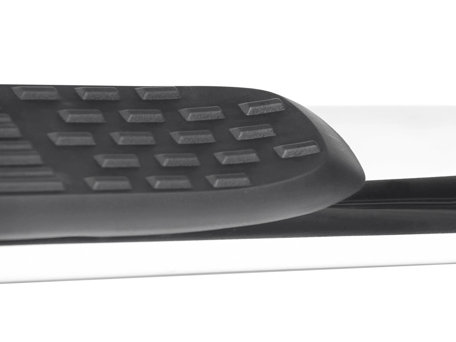 Armordillo 2019-2022 Dodge Ram 1500 - Crew Cab 5" Oval Step Bar - Polished 5 Armordillo 2019-2022 Dodge Ram 1500 - Crew Cab 5" Oval Step Bar - Polished - Image 3